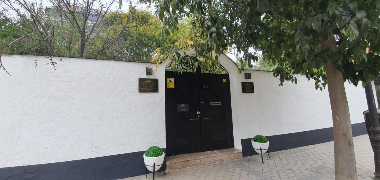 Hostal Escala Suites Madri Exterior foto