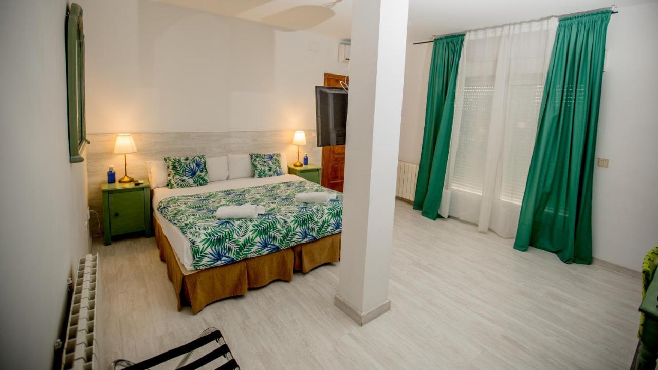 Hostal Escala Suites Madri Exterior foto